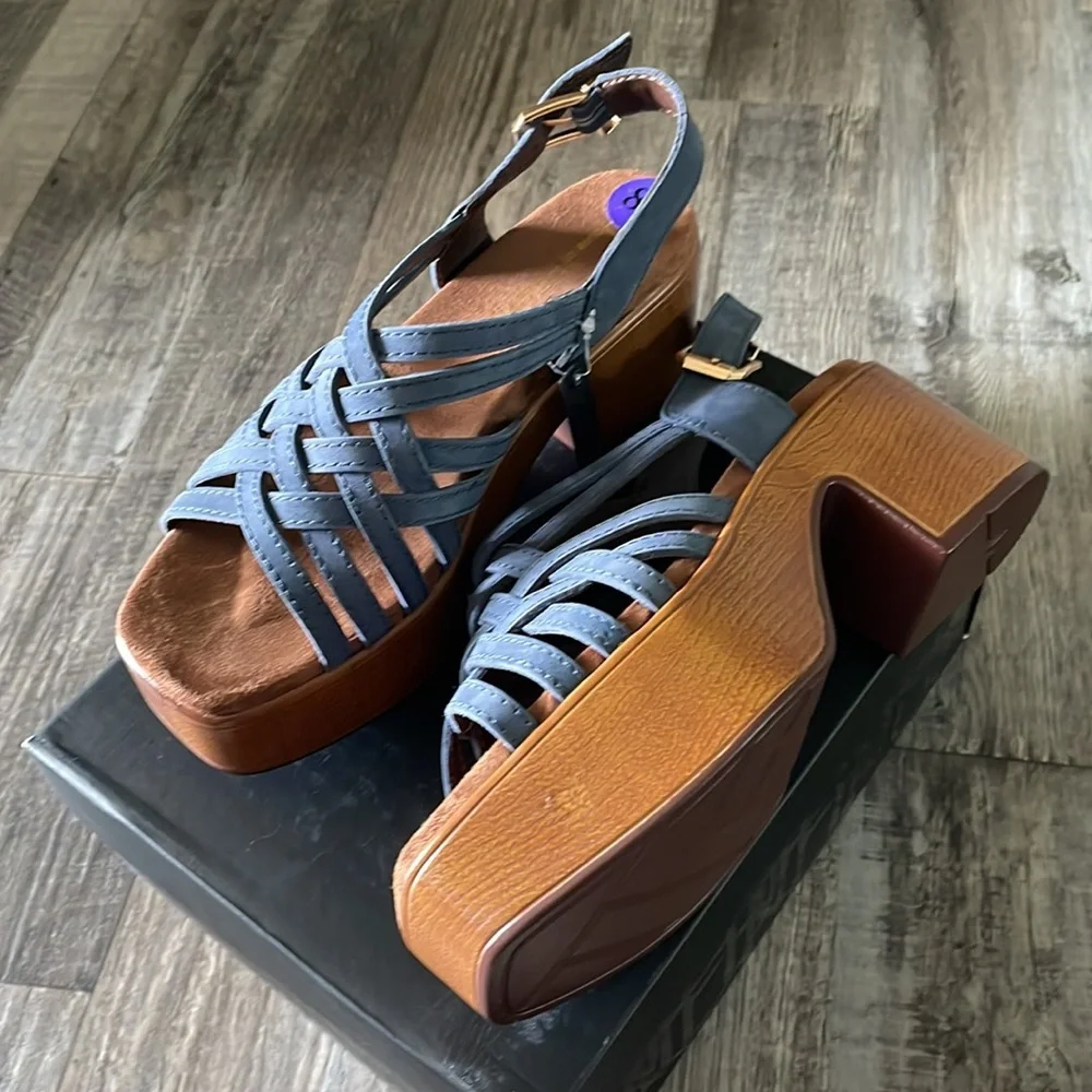 House of Harlow 1960 NIB Georgia denim blue platform wedges